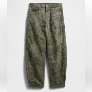 Floral Print High Rise Barrel Jeans